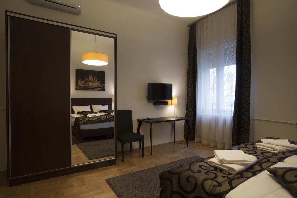 Opus Prime Apartment Budapest Eksteriør billede